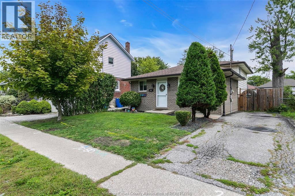 970 Jarvis Avenue, Windsor, Ontario  N8P 1C9 - Photo 2 - 26022889