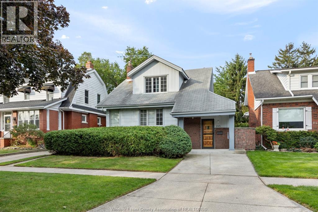 243 ESDRAS PLACE, Windsor, Ontario