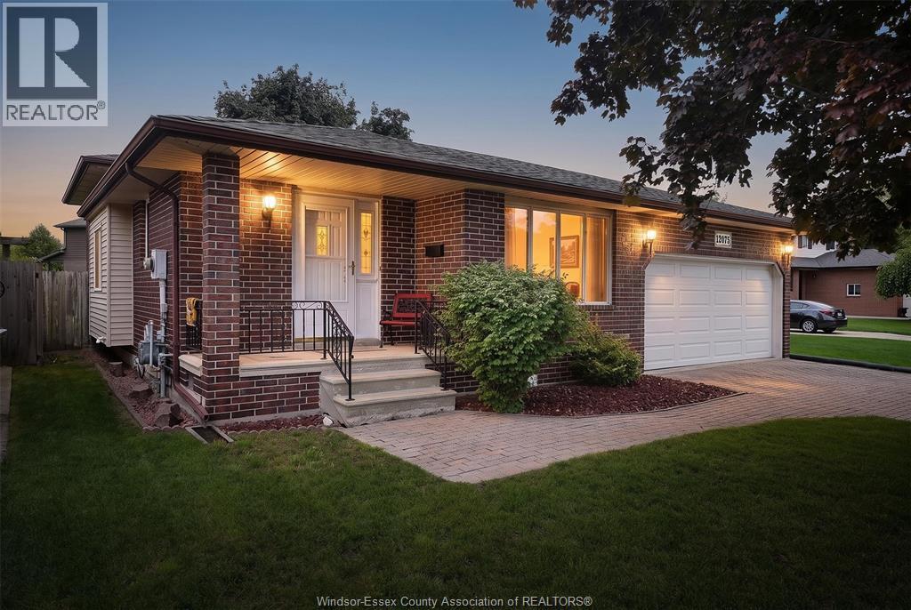 12075 St. Thomas Crescent, Tecumseh, Ontario  N8N 3V6 - Photo 1 - 26022900