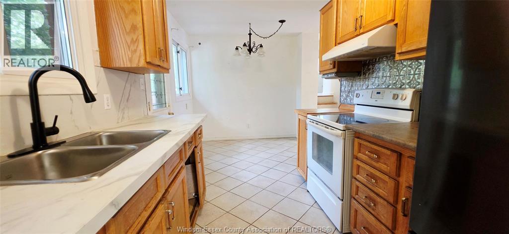 2650 Rivard Avenue, Windsor, Ontario  N8T 2H5 - Photo 7 - 26022902