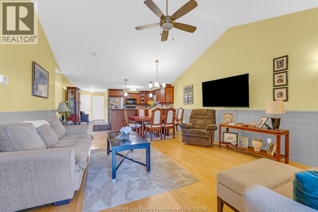 307 Golfview Drive, Amherstburg, Ontario  N9V 0A1 - Photo 11 - 26022931