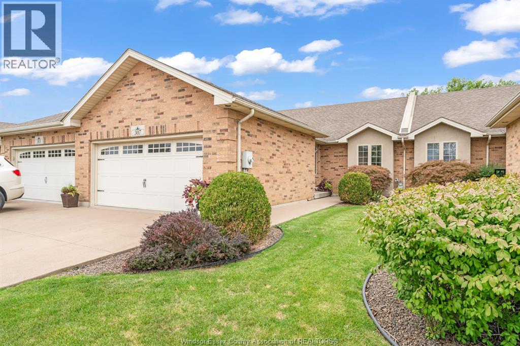 307 Golfview Drive, Amherstburg, Ontario  N9V 0A1 - Photo 2 - 26022931