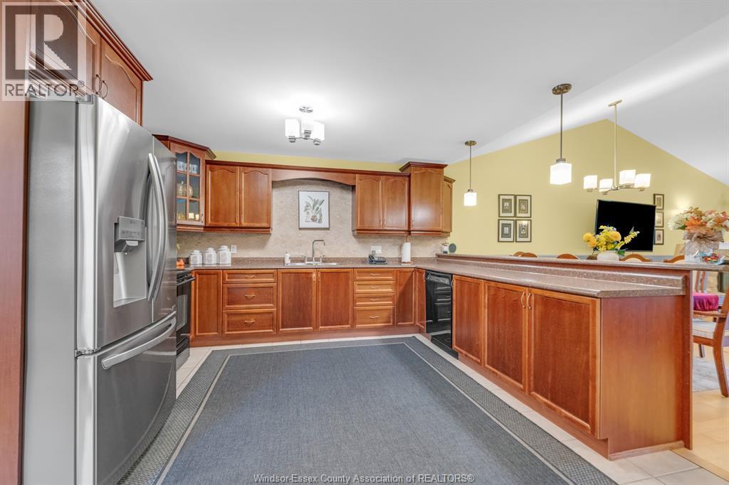 307 Golfview Drive, Amherstburg, Ontario  N9V 0A1 - Photo 5 - 26022931