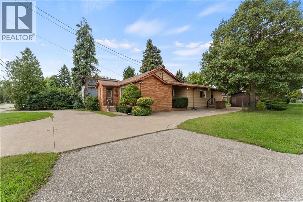 1653 Lesperance, Tecumseh, Ontario  N8N 1Y2 - Photo 4 - 26022939