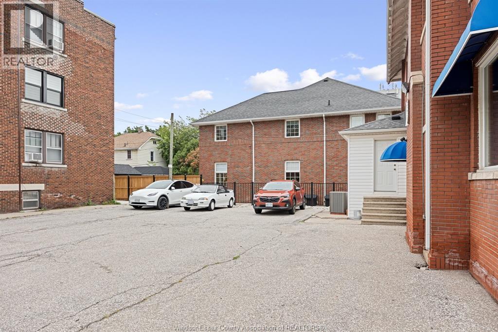 1395 Ouellette Avenue, Windsor, Ontario  N8X 1J6 - Photo 23 - 26022924