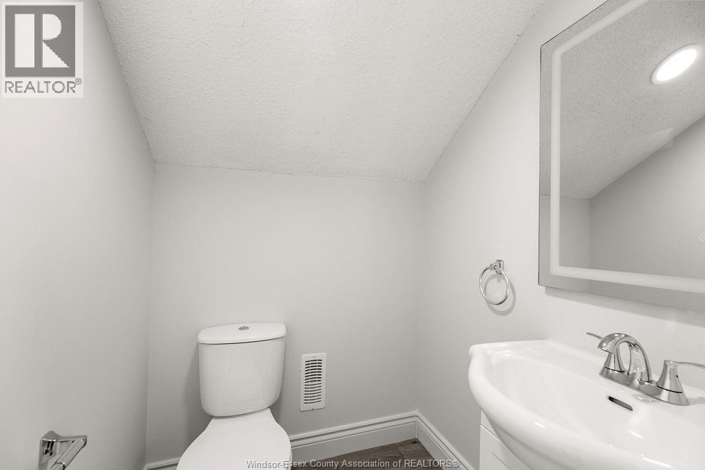 1129 Janette Avenue, Windsor, Ontario  N9A 5A6 - Photo 15 - 26022947