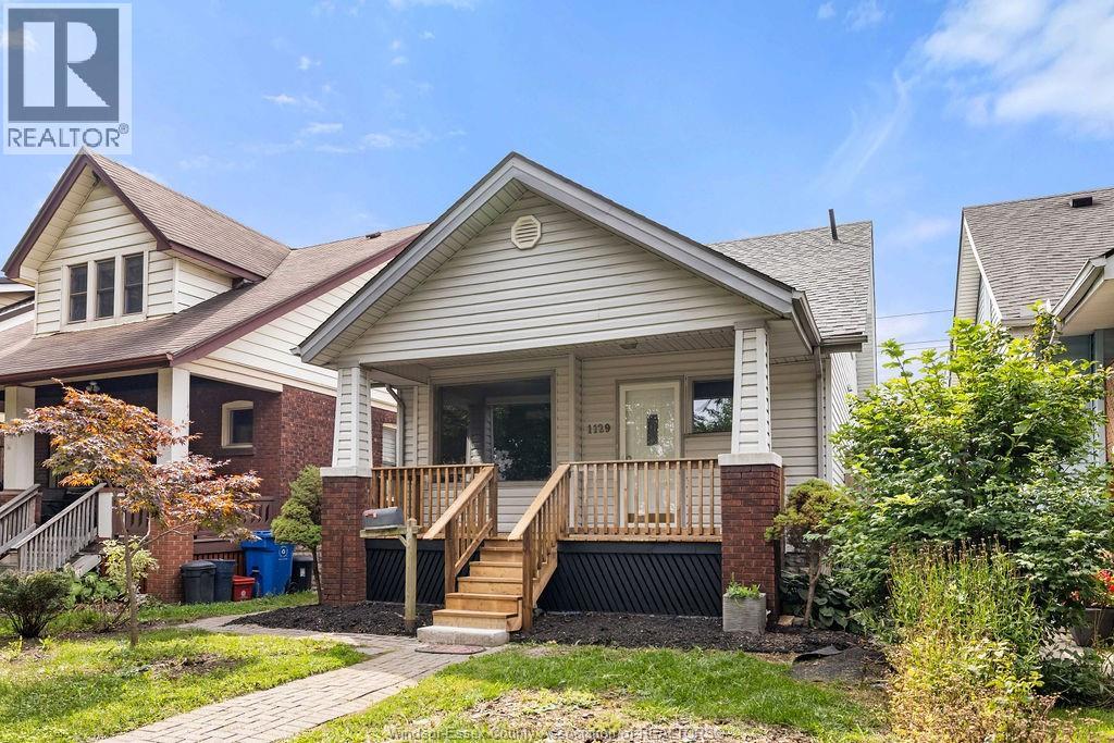 1129 Janette Avenue, Windsor, Ontario  N9A 5A6 - Photo 2 - 26022947