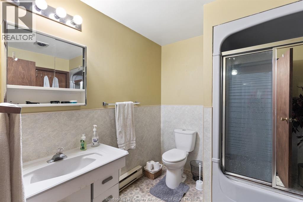 4774-4780 Wyandotte Street West, Windsor, Ontario  N8Y 1H7 - Photo 38 - 26022871