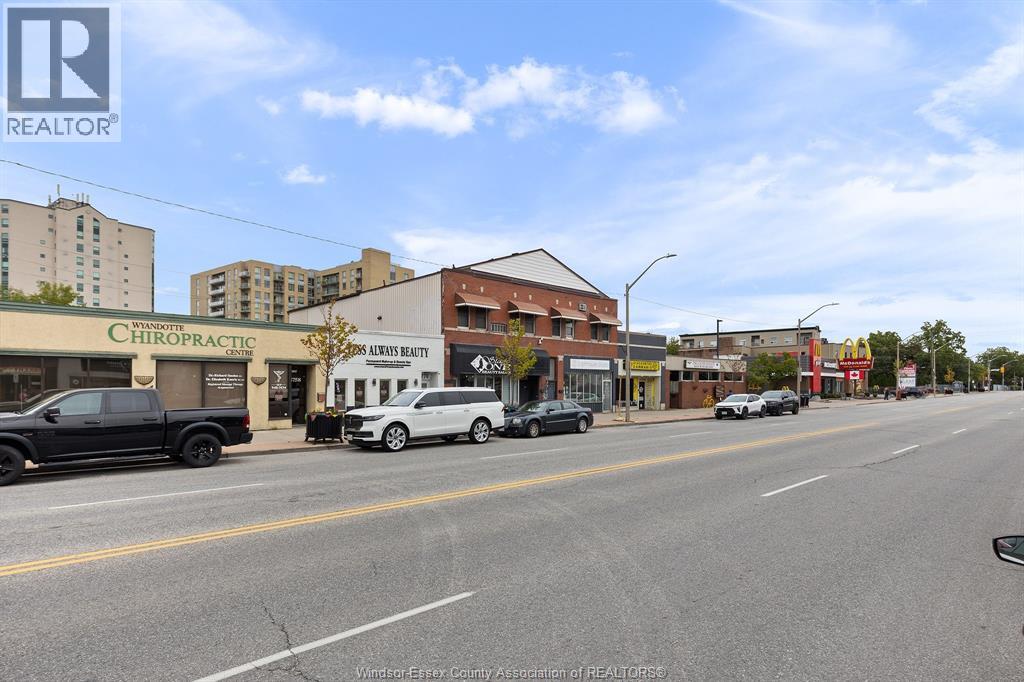 4774-4780 Wyandotte Street West, Windsor, Ontario  N8Y 1H7 - Photo 4 - 26022871