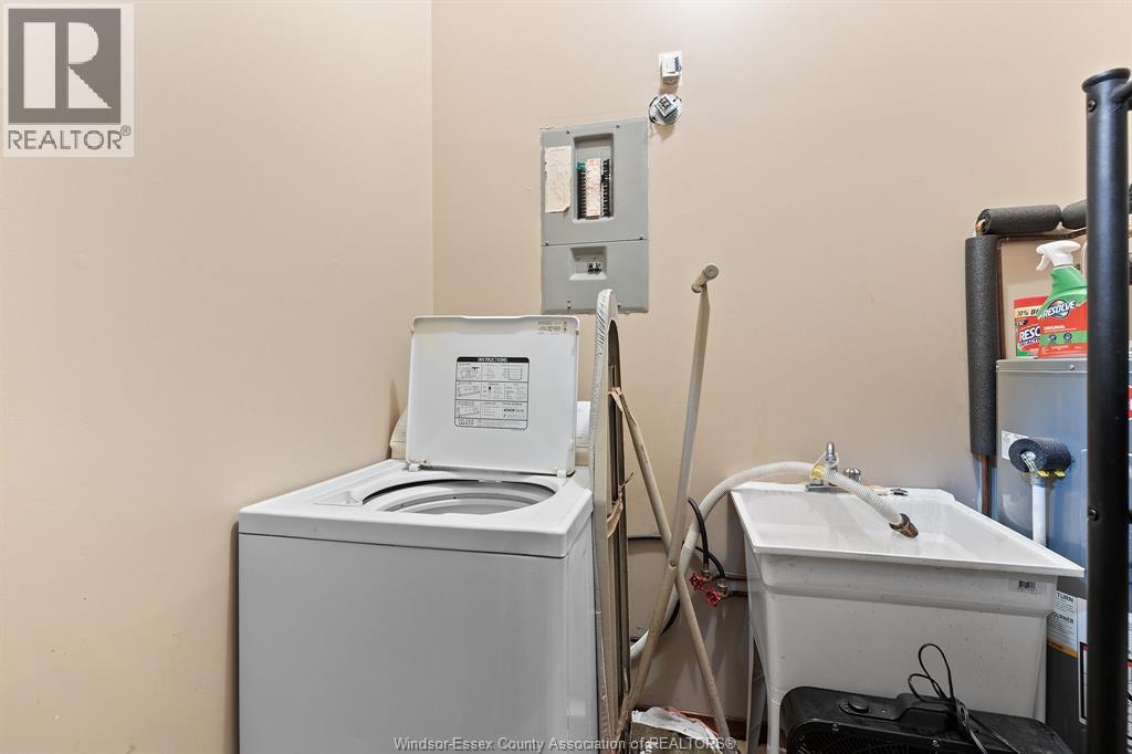 4774-4780 Wyandotte Street West, Windsor, Ontario  N8Y 1H7 - Photo 43 - 26022871