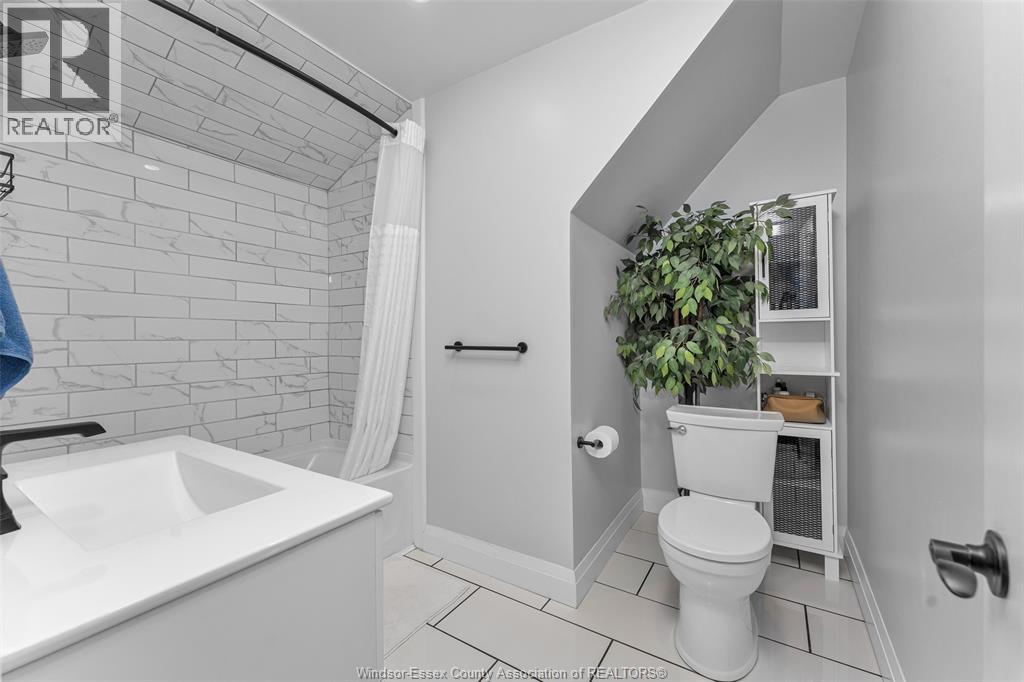 4236 Roseland Drive East, Windsor, Ontario  N9G 1Y7 - Photo 23 - 26022974