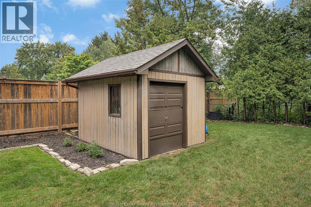 4236 Roseland Drive East, Windsor, Ontario  N9G 1Y7 - Photo 28 - 26022974