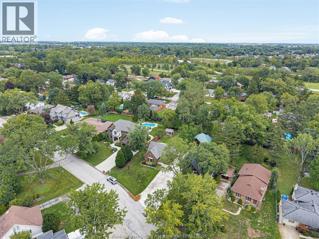 4236 Roseland Drive East, Windsor, Ontario  N9G 1Y7 - Photo 32 - 26022974