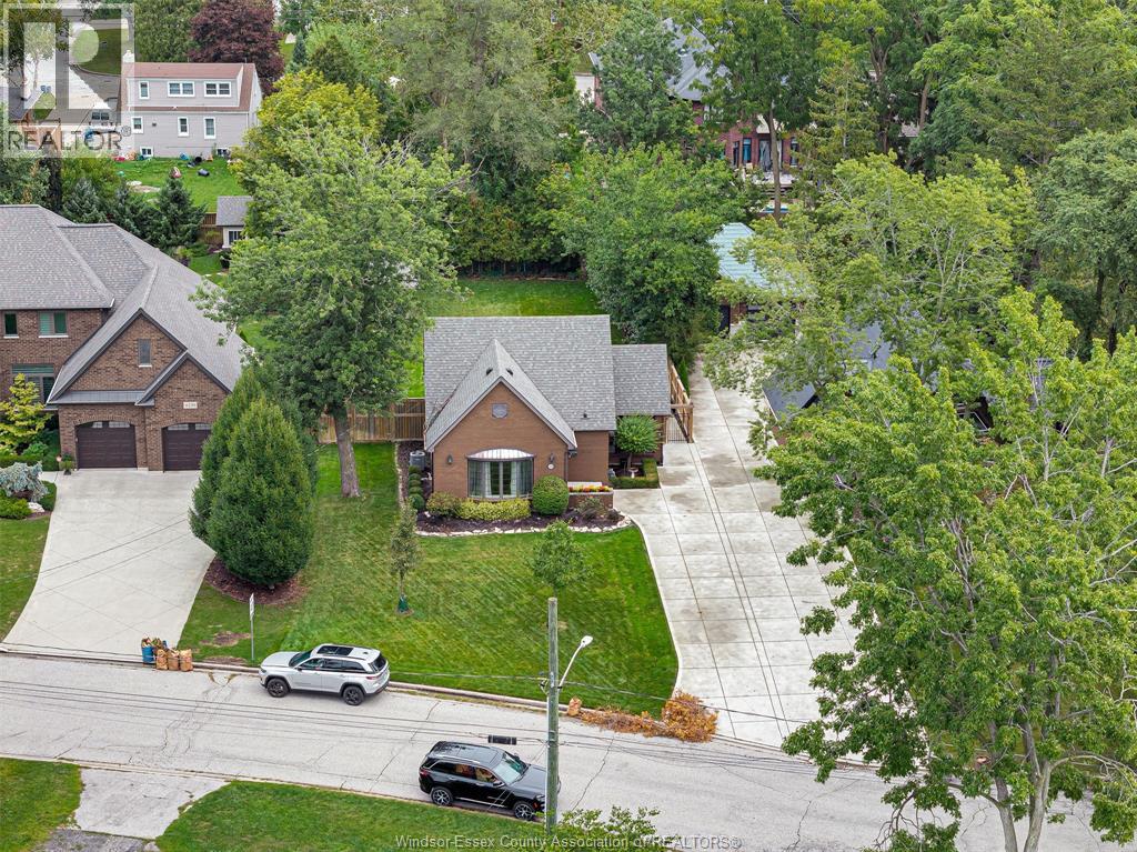4236 Roseland Drive East, Windsor, Ontario  N9G 1Y7 - Photo 34 - 26022974