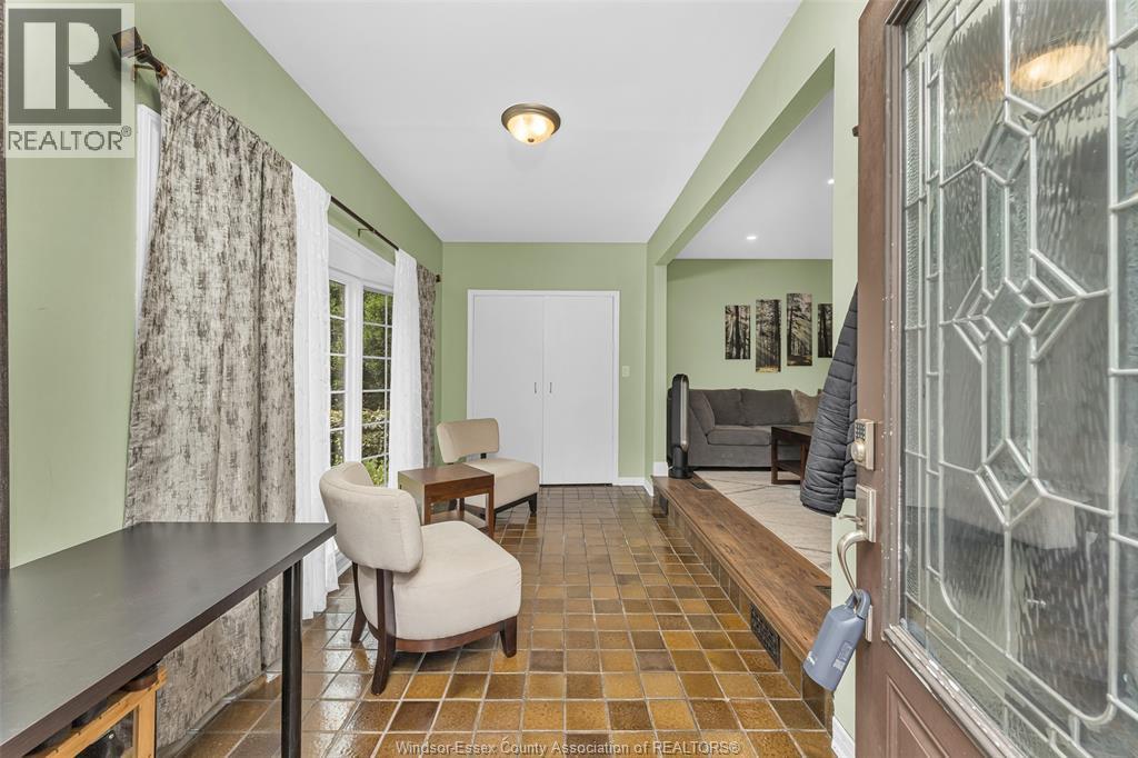 4236 Roseland Drive East, Windsor, Ontario  N9G 1Y7 - Photo 6 - 26022974