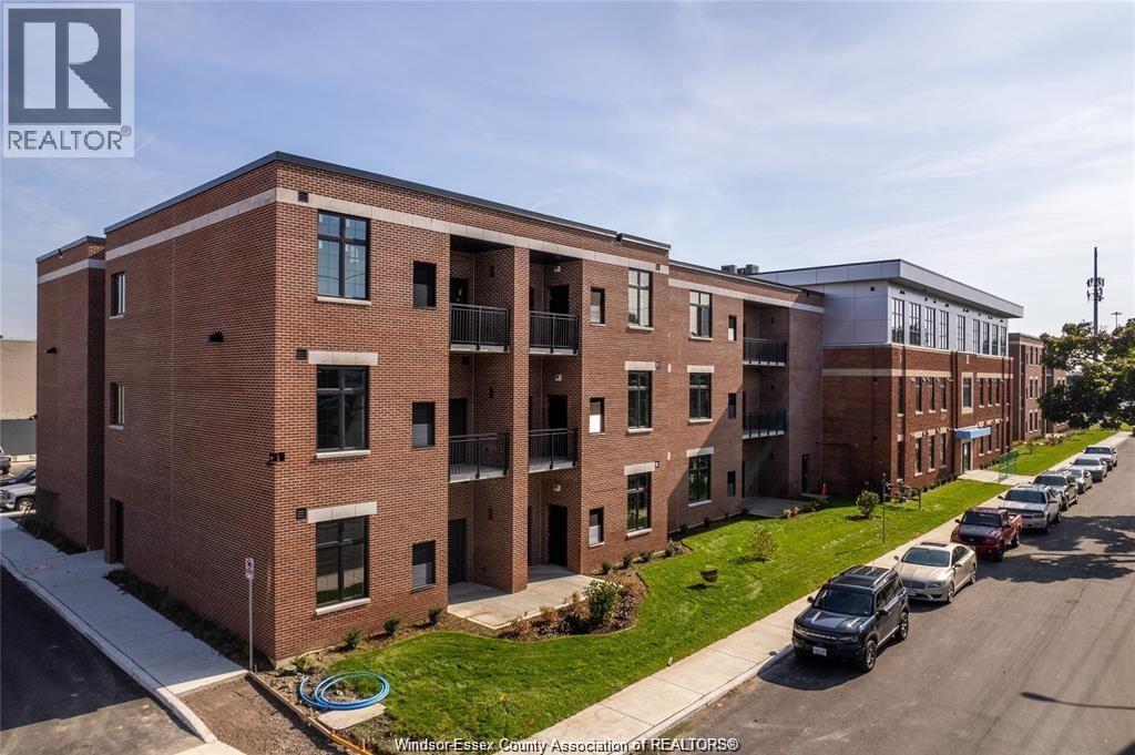 1370 Argyle Unit# 210, Windsor, Ontario  N8Y 0B5 - Photo 3 - 26022973