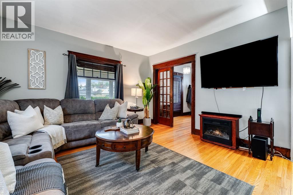 3 Selkirk Avenue, Leamington, Ontario  N8H 1G2 - Photo 8 - 26022869