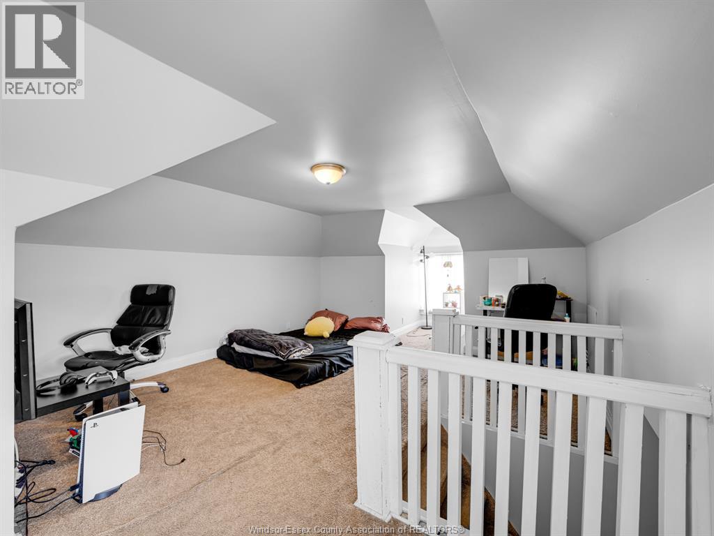 3329 Sandwich Street, Windsor, Ontario  N9C 1B2 - Photo 23 - 26022980