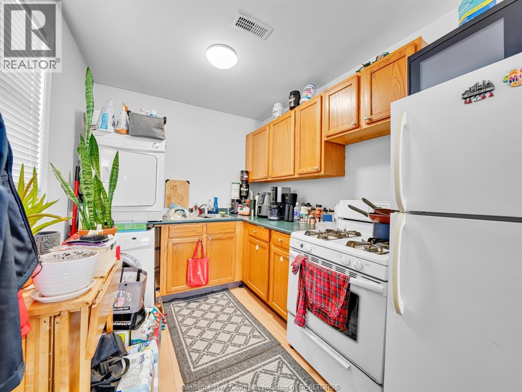 3329 Sandwich Street, Windsor, Ontario  N9C 1B2 - Photo 40 - 26022980