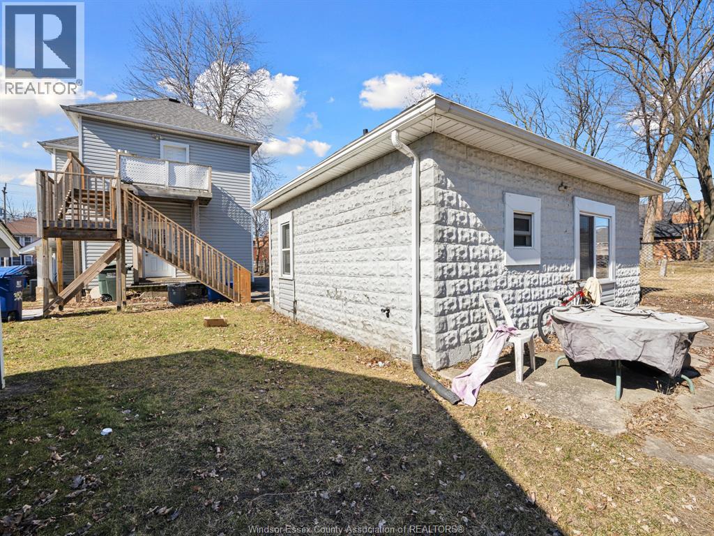 3329 Sandwich Street, Windsor, Ontario  N9C 1B2 - Photo 45 - 26022980
