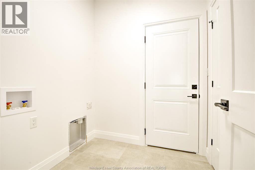 31 Mulberry Court, Amherstburg, Ontario  N9V 1N3 - Photo 9 - 26022989