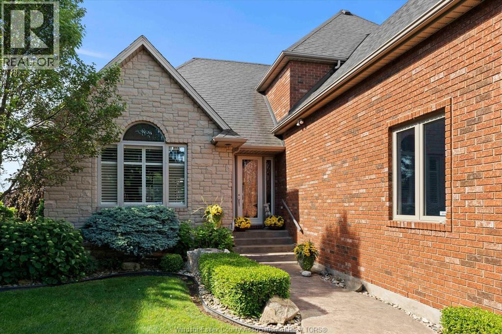 24 Sandy Lake, Leamington, Ontario  N8H 5J3 - Photo 4 - 26022993