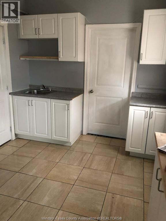 1573 Erie Street East, Windsor, Ontario  N9A 4A3 - Photo 8 - 26022944