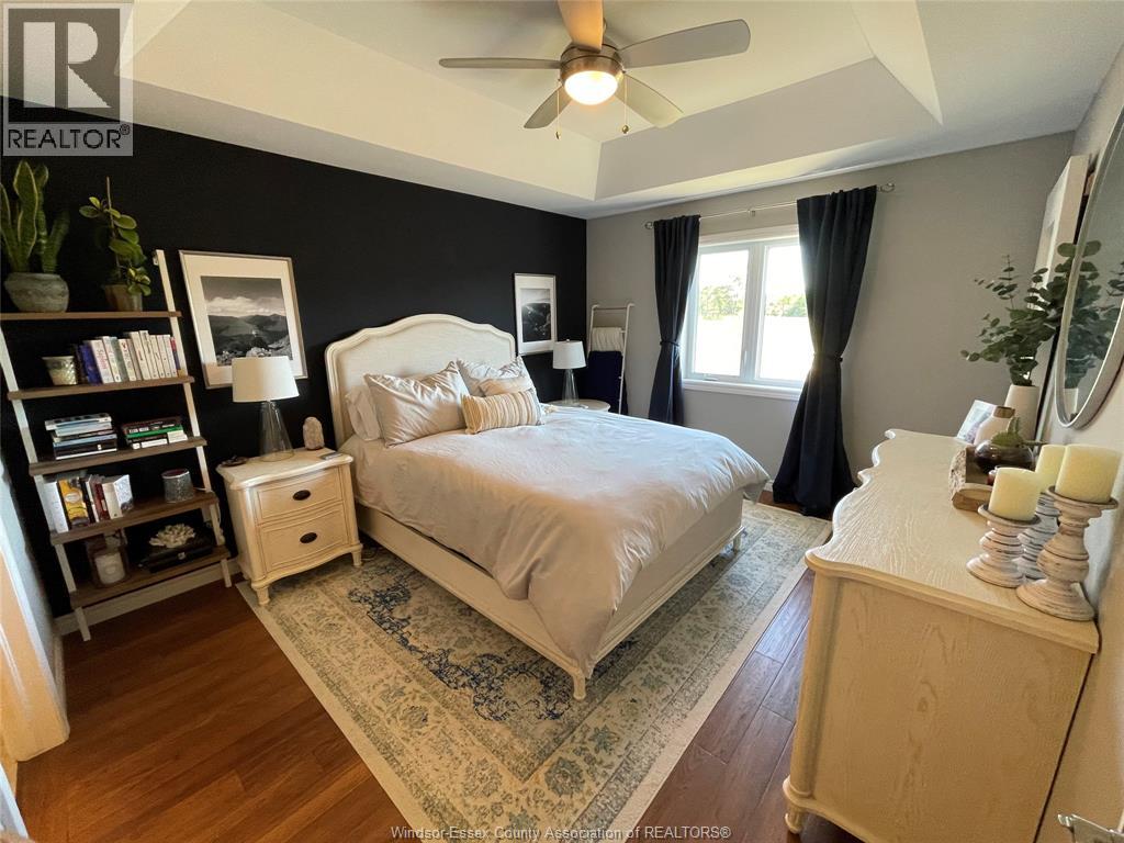 137 Meadowview Avenue, Amherstburg, Ontario  N9V 0E9 - Photo 10 - 26022996