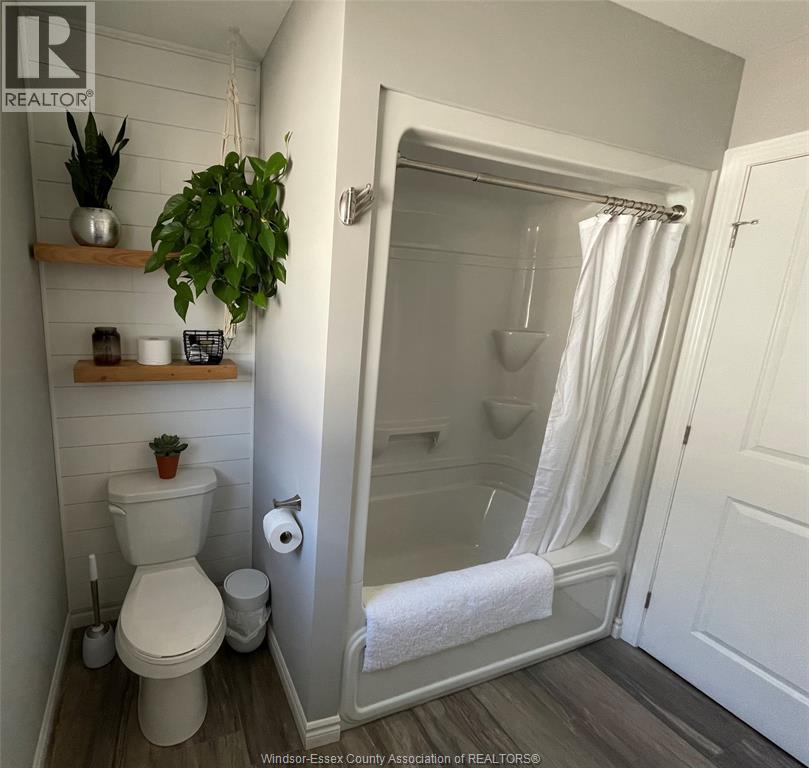 137 Meadowview Avenue, Amherstburg, Ontario  N9V 0E9 - Photo 7 - 26022996