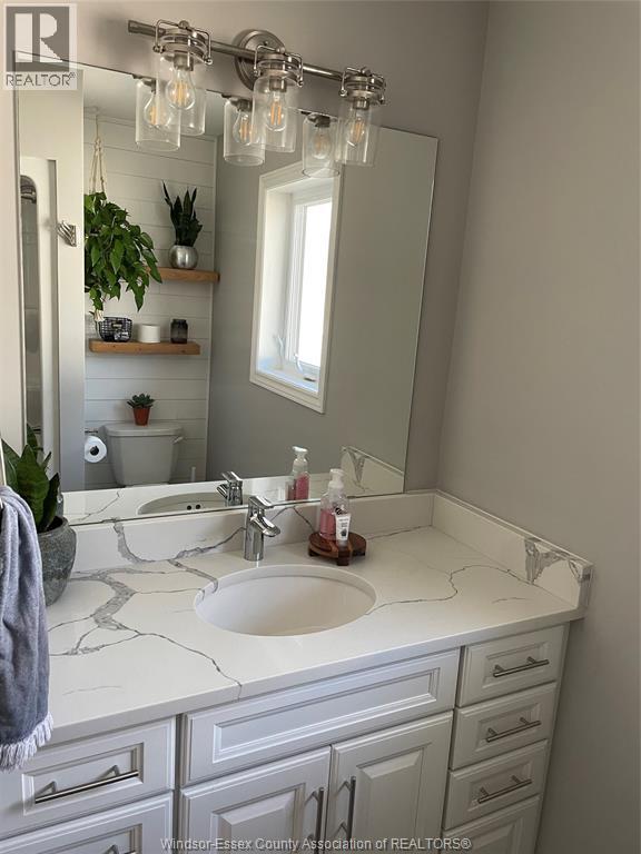137 Meadowview Avenue, Amherstburg, Ontario  N9V 0E9 - Photo 8 - 26022996