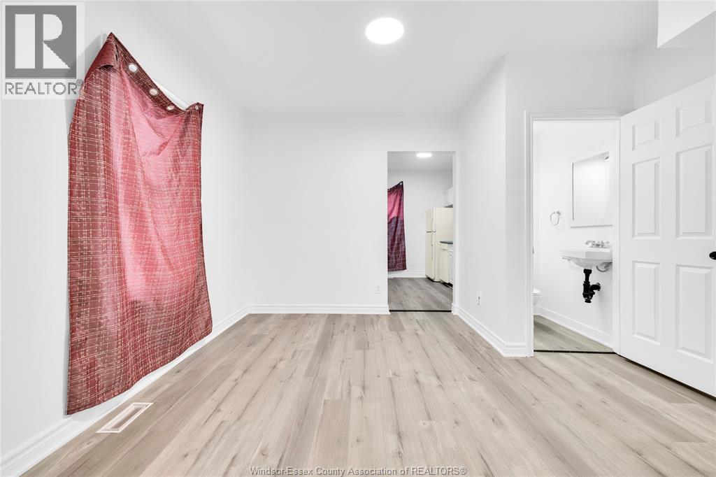 430-432 Campbell, Windsor, Ontario  N9B 2H4 - Photo 6 - 26022987
