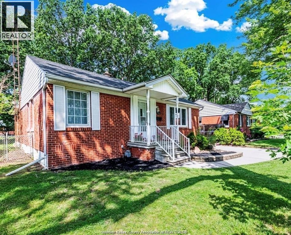 3365 Curry Avenue, Windsor, Ontario  N9E 2T4 - Photo 3 - 26022999