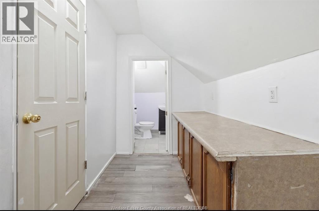 1023 Hall Avenue, Windsor, Ontario  N9A 2M6 - Photo 17 - 26023004