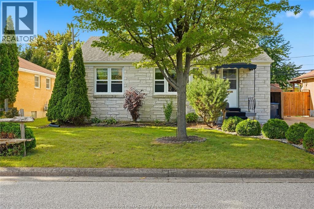 1449 Redwood Avenue, Windsor, Ontario  N9C 3P2 - Photo 4 - 26023027