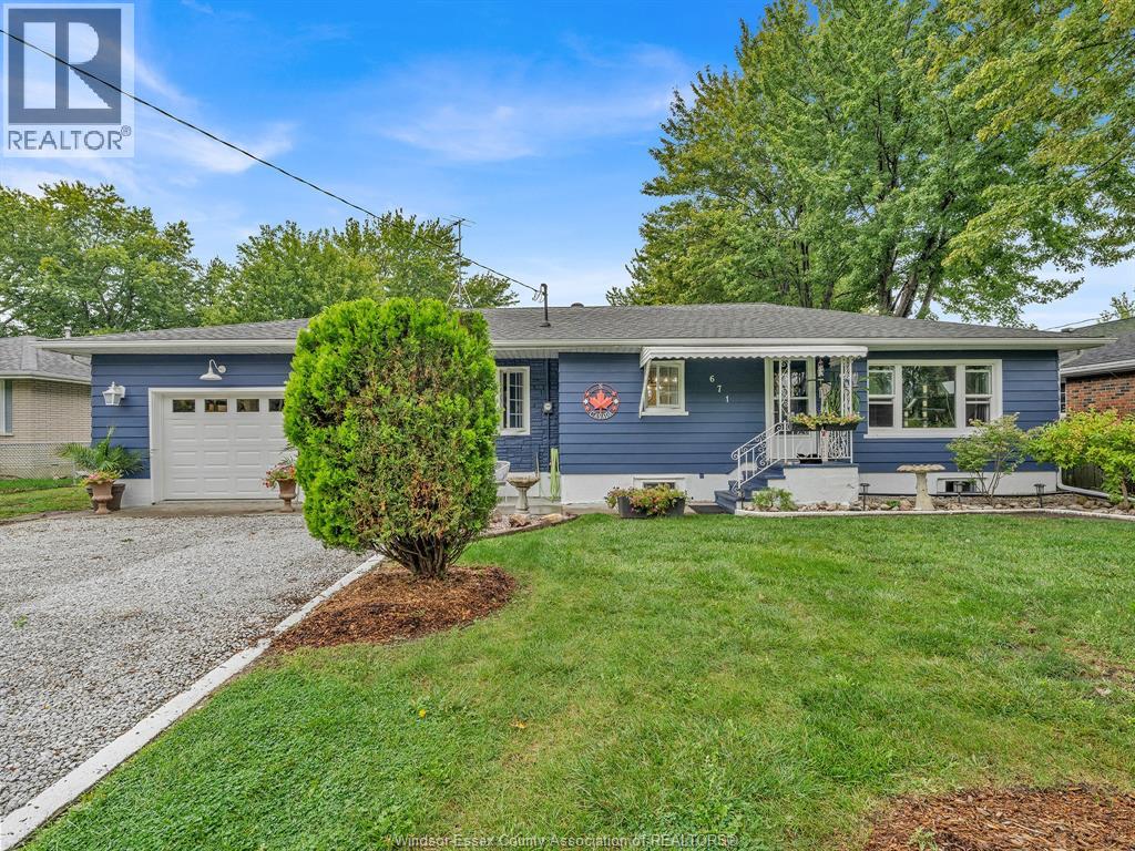 671 HALE STREET, Stoney Point, Ontario