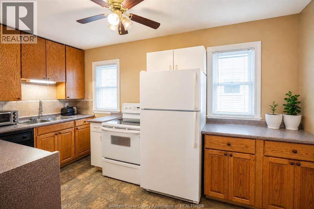 1081 Rankin Avenue, Windsor, Ontario  N9B 2S2 - Photo 4 - 26023026