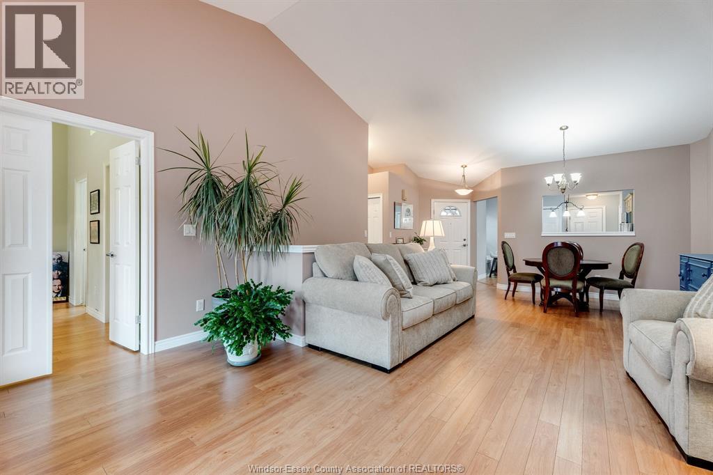 13 Leonard Dr, Kingsville, Ontario  N9Y 4G4 - Photo 4 - 26022624