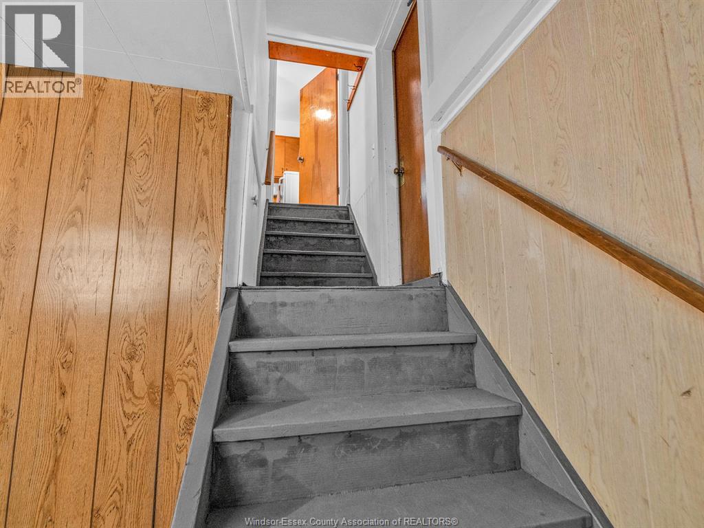 306 Foch, Windsor, Ontario  N8X 2V9 - Photo 11 - 26023040