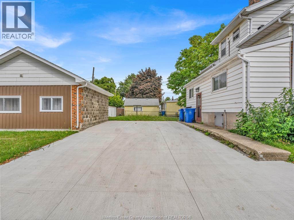 306 Foch, Windsor, Ontario  N8X 2V9 - Photo 18 - 26023040