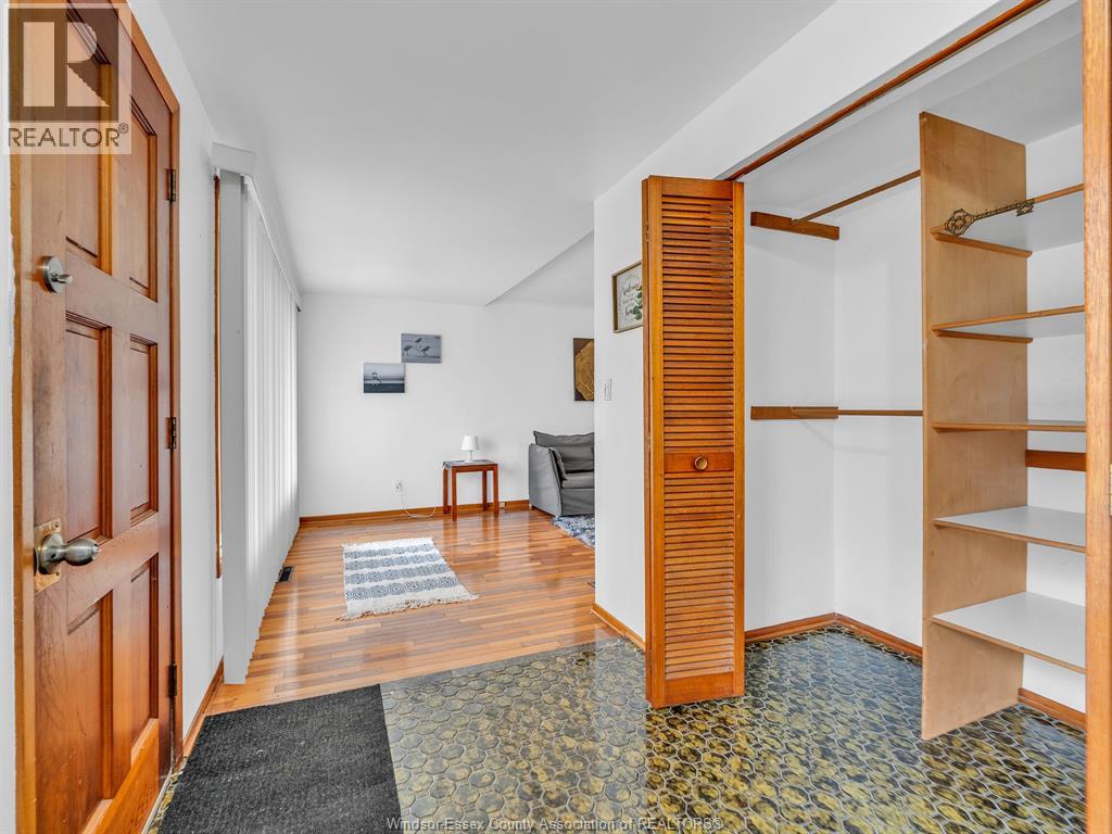 306 Foch, Windsor, Ontario  N8X 2V9 - Photo 19 - 26023040