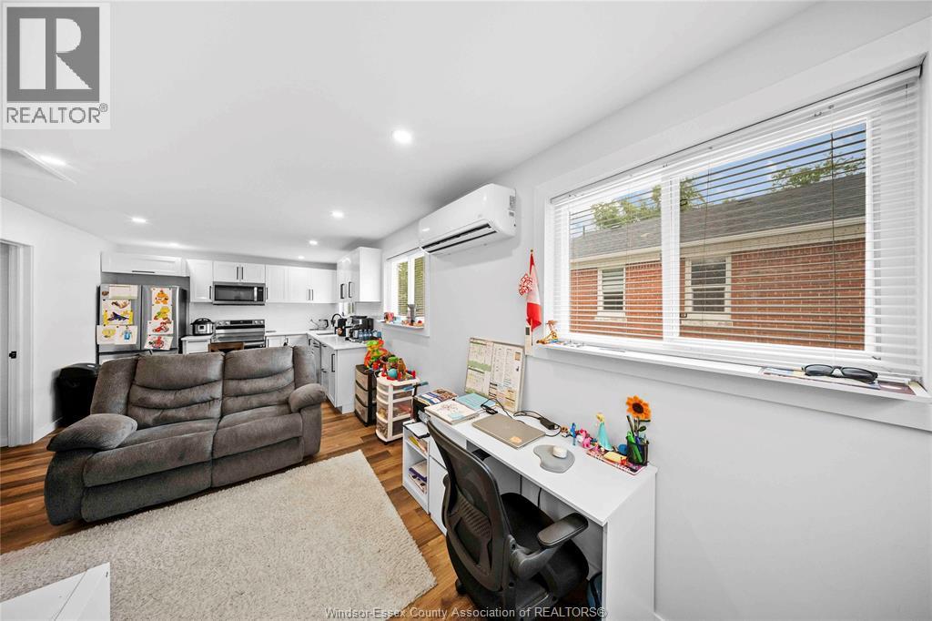 3495 Longfellow Avenue Unit# Unit A, Windsor, Ontario  N9E 2L8 - Photo 3 - 26023042