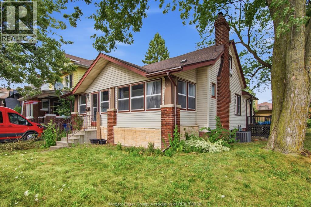 2292 Dougall Avenue, Windsor, Ontario  N8X 1S8 - Photo 3 - 26023037