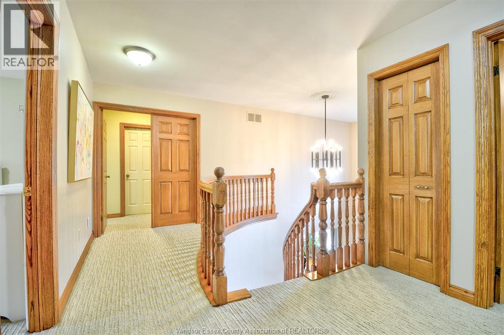 2300 Santo Drive, Windsor, Ontario  N9G 2J8 - Photo 39 - 26023057