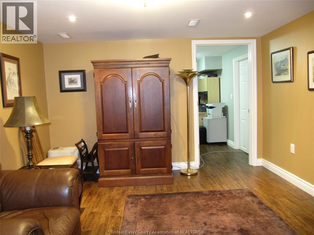 4057 Casgrain, Windsor, Ontario  N9G 2A6 - Photo 17 - 26023074