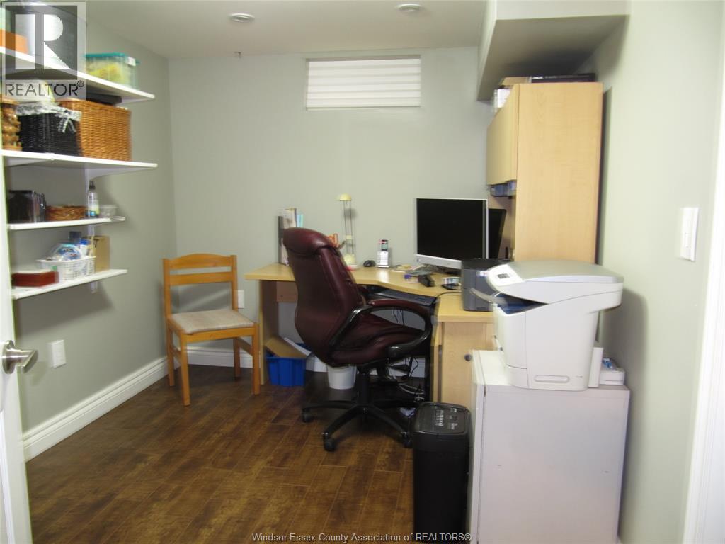 4057 Casgrain, Windsor, Ontario  N9G 2A6 - Photo 18 - 26023074