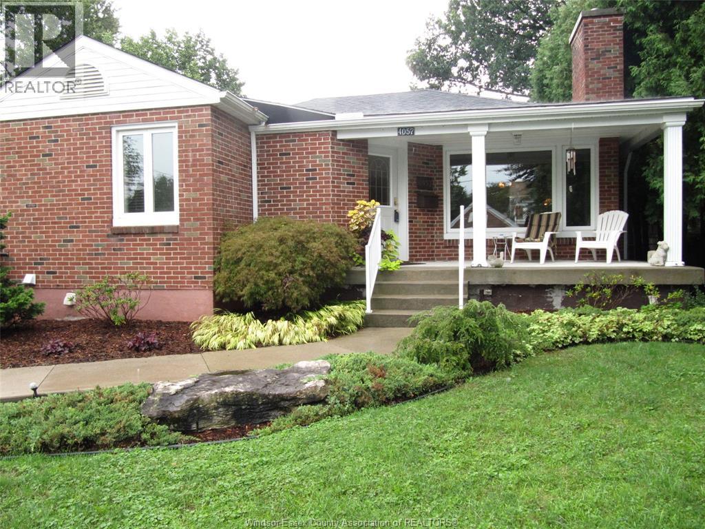 4057 Casgrain, Windsor, Ontario  N9G 2A6 - Photo 2 - 26023074