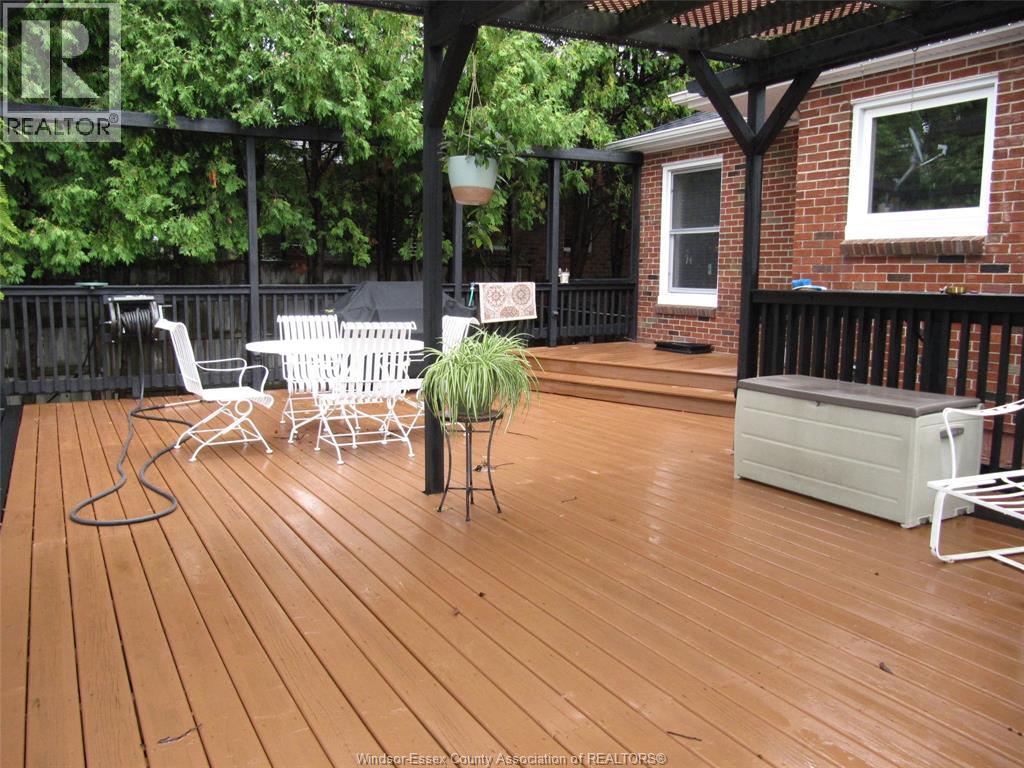 4057 Casgrain, Windsor, Ontario  N9G 2A6 - Photo 26 - 26023074