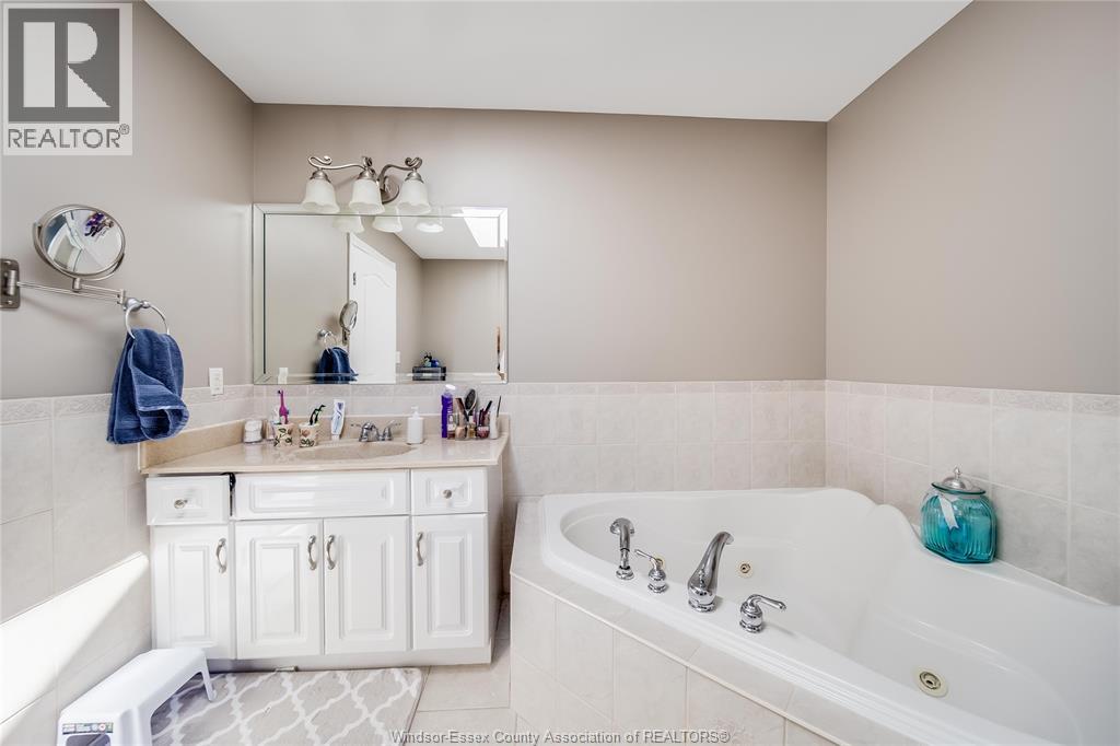 498 Clydesdale, Lakeshore, Ontario  N0R 1A0 - Photo 40 - 26023101