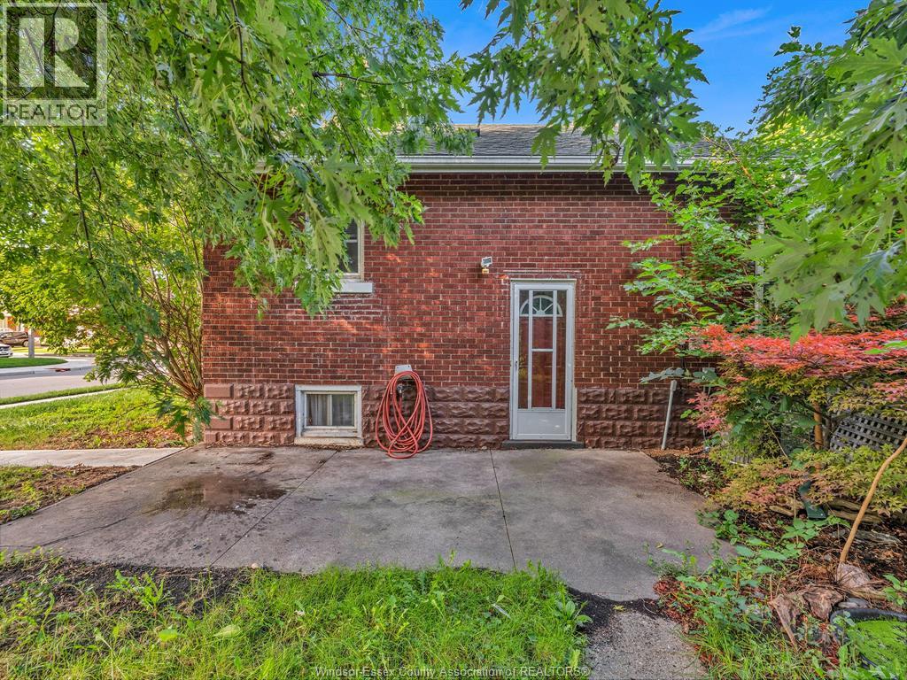 1396 Moy Avenue, Windsor, Ontario  N8X 4S6 - Photo 28 - 26023015