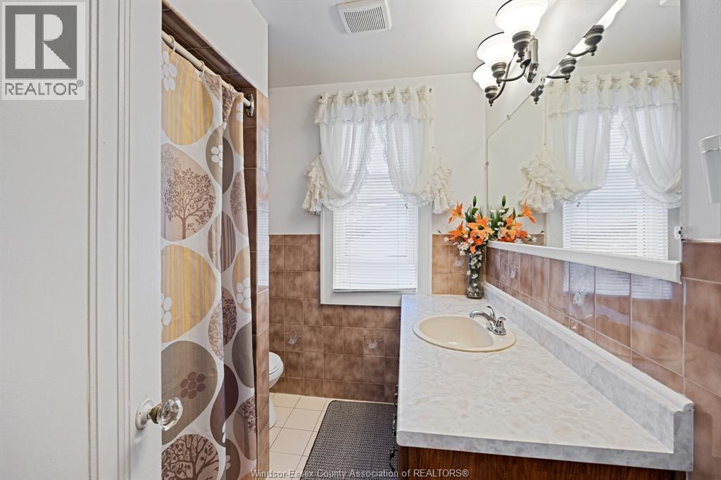 1863 Pillette, Windsor, Ontario  N8T 1P2 - Photo 20 - 26023096